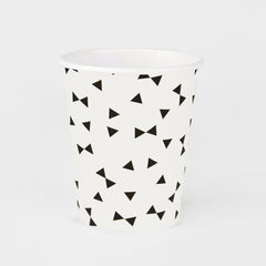 Bowtie cups black and white